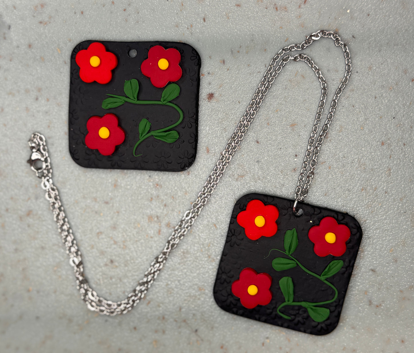 Triple Flowers & Vine Necklace