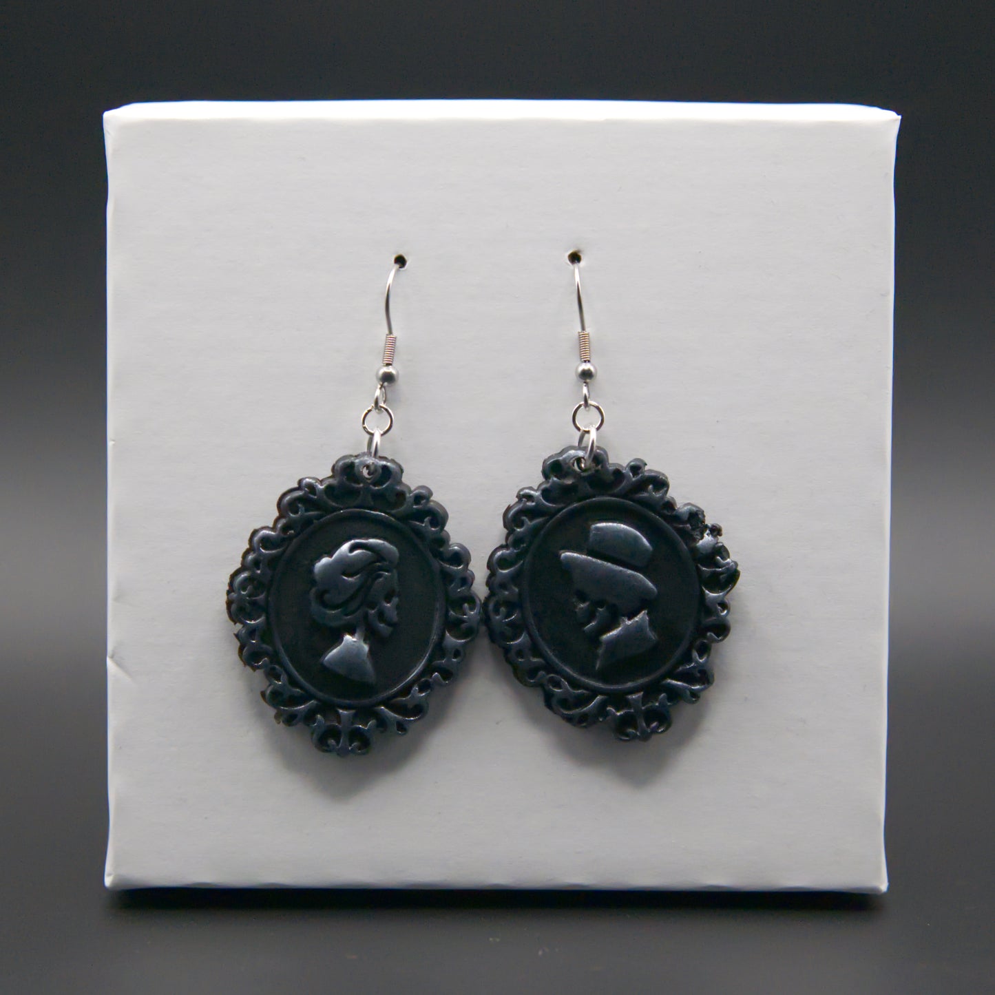 Cameo Skeleton Couple Earrings