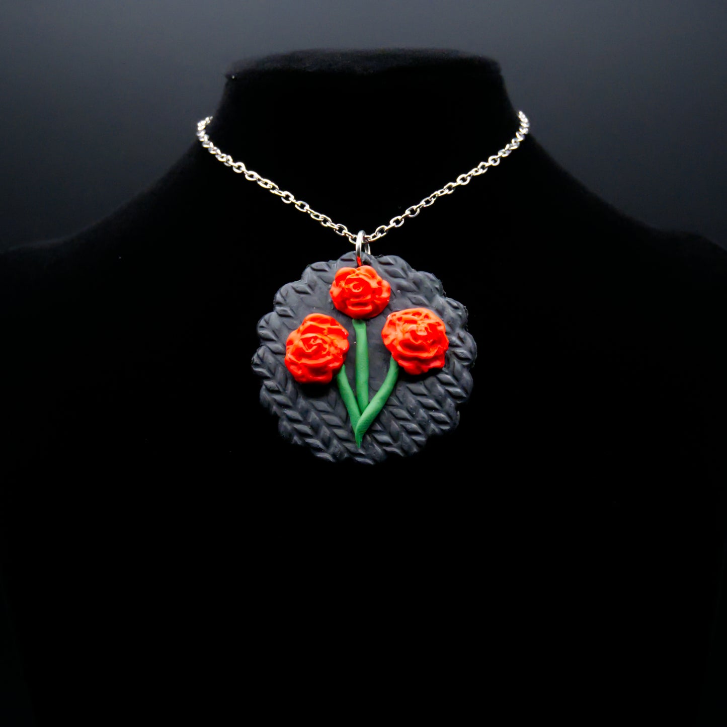 Triple Roses Necklace
