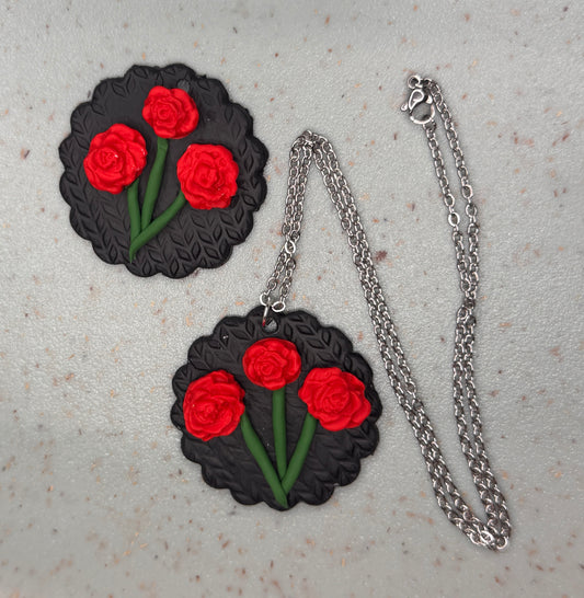 Triple Roses Necklace
