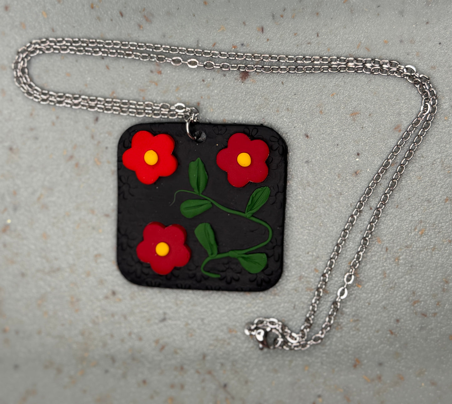 Triple Flowers & Vine Necklace