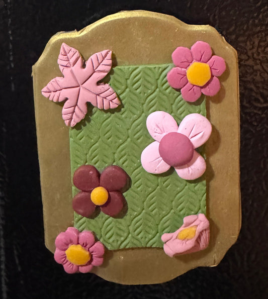 Golden Framed Flower Magnet