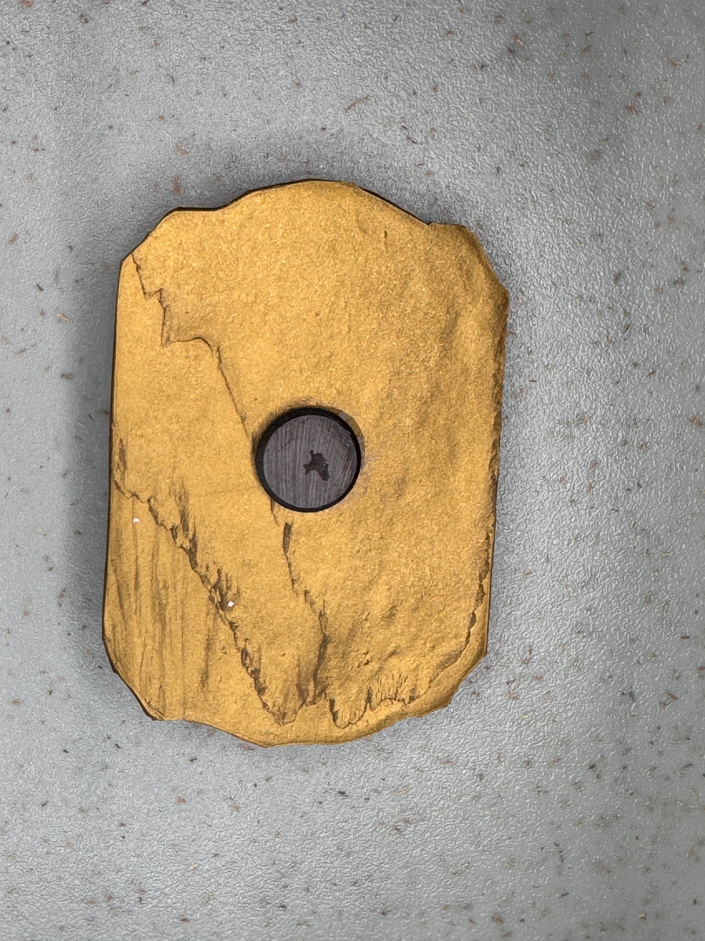 Golden Framed Flower Magnet